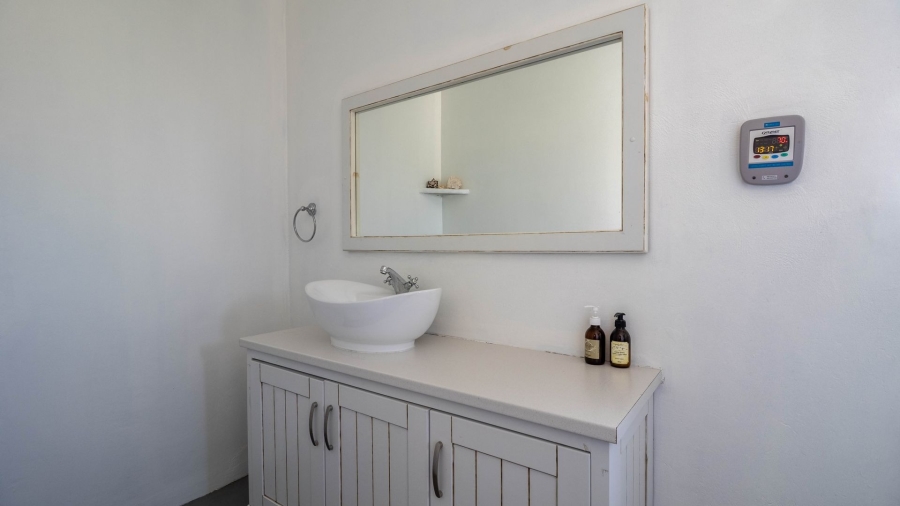 6 Bedroom Property for Sale in Jacobsbaai Western Cape